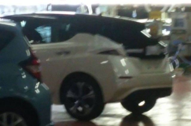 Новые фото Nissan Leaf нового поколения опубликовали в Сети