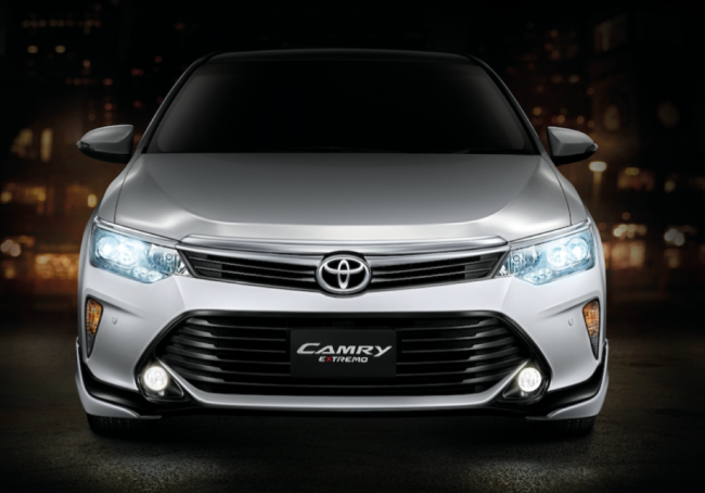 Toyota представила обновленную «спортивную» версию Camry 