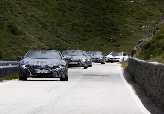 BMW представила тизер нового гибридного родстера BMW i8