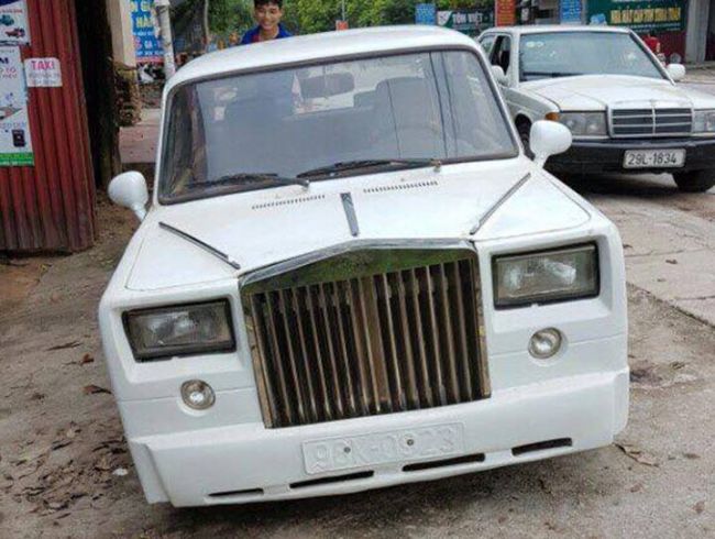 В Сети показали поддельный Rolls-Royce Phantom на базе «Копейки»