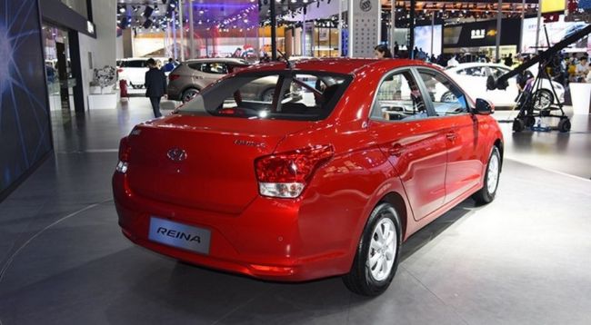 Hyundai в Китае официально представил седан Hyundai Reina