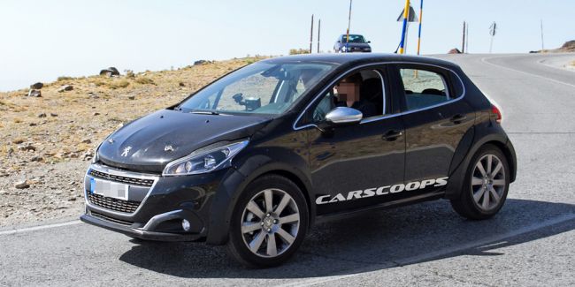 Peugeot тестирует свой крошечный кроссовер 1008‍