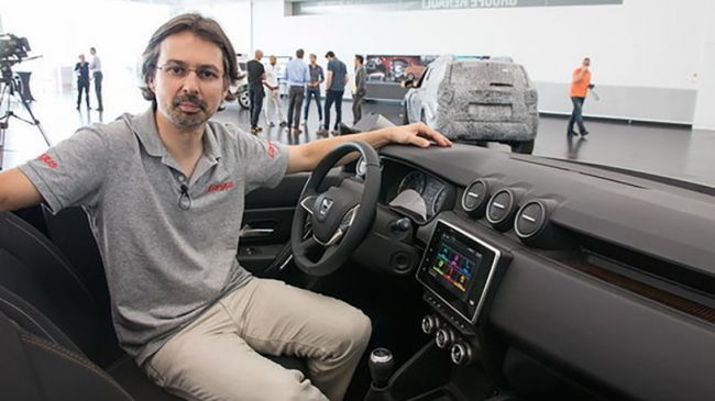 В Сети появились «живые» снимки салона нового Dacia Duster‍ 