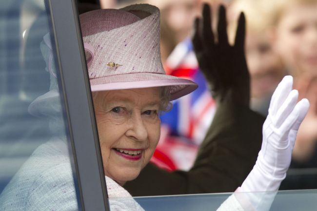 Bentley Mulsanne королевы Елизаветы II выставлен на аукцион в Лондоне