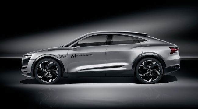 Во Франкфурте состоялась премьера нового кроссовера Audi Elain