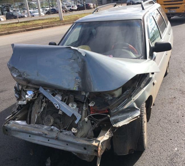Две женщины-водителя пострадали за день в двух ДТП в Уфе 