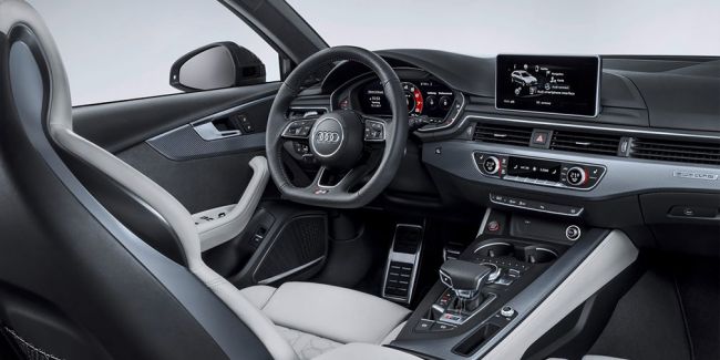 Audi выпустила 450-сильный универсал Audi RS 4 Avant