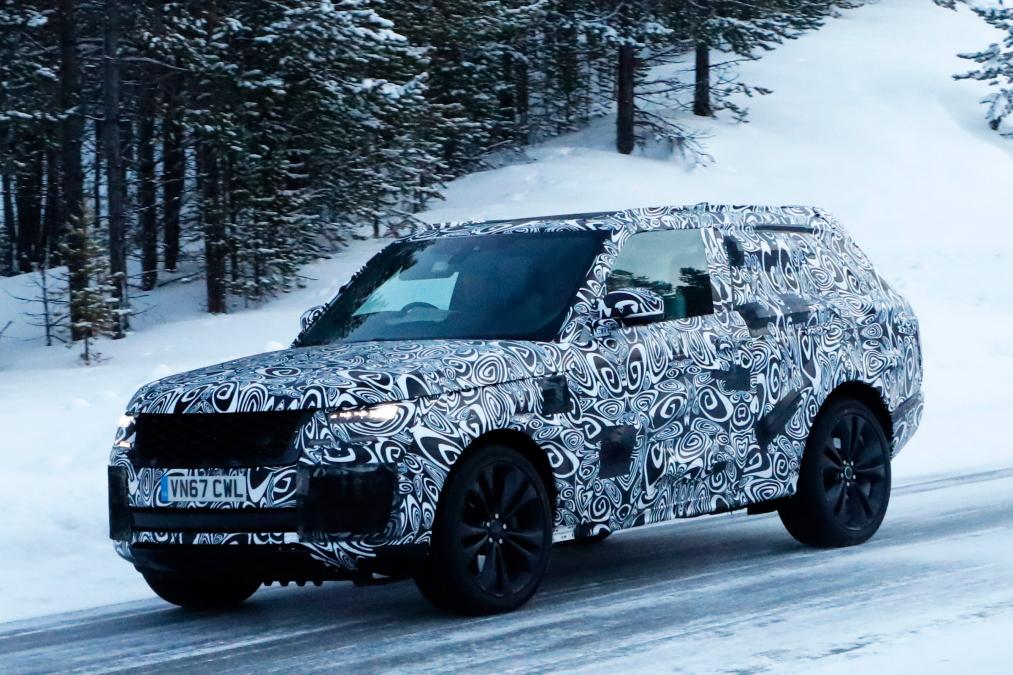 На зимних тестах впервые замечен новый Range Rover в кузове купе