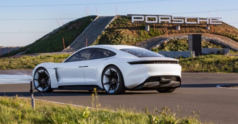 Porsche на батарейках получит динамику спорткаров
