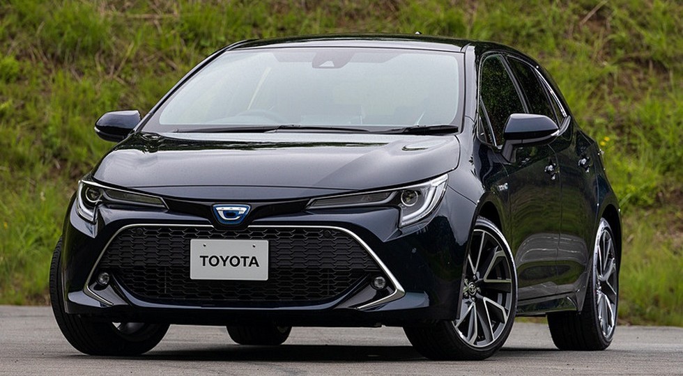 Toyota официально представила новое поколение хэтчбека Toyota Corolla