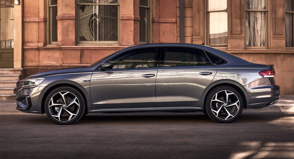 Volkswagen официально представил новый седан Passat