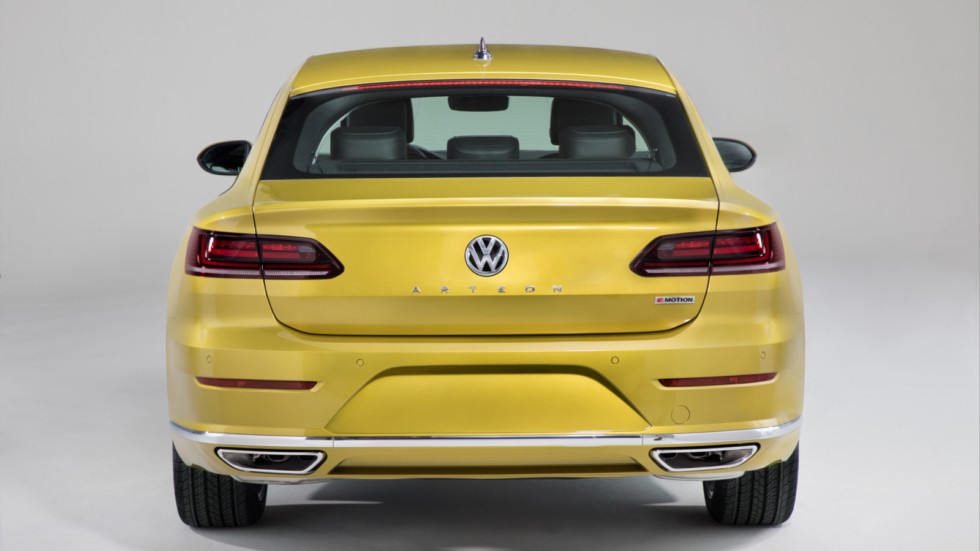 Седан Volkswagen Arteon представлен на автошоу в Чикаго