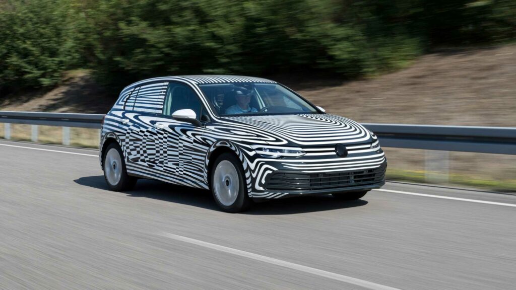 Новый Volkswagen Golf предстал на официальной фотографии