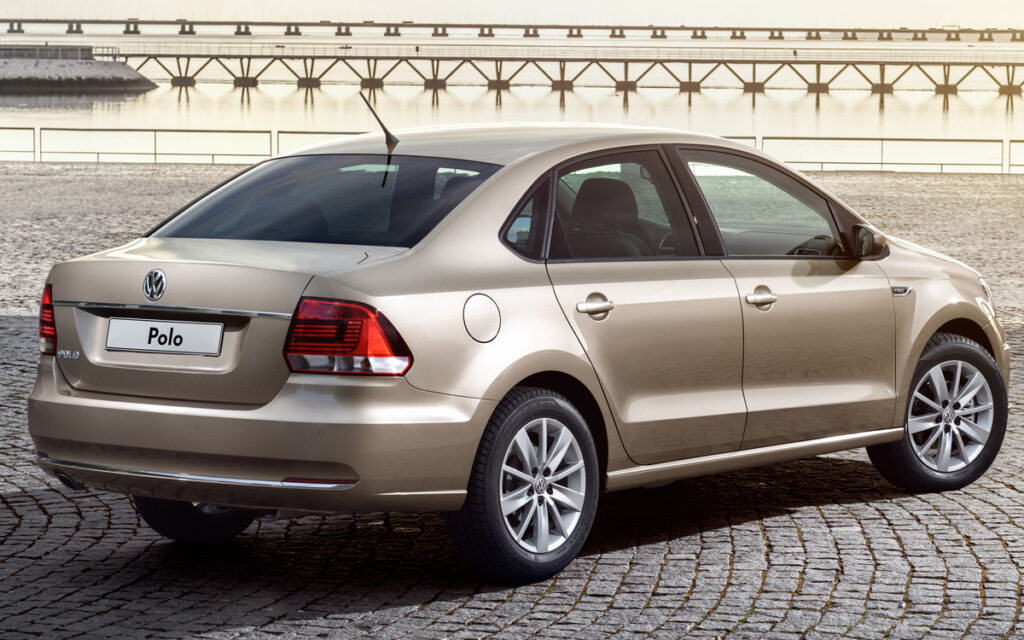 Volkswagen отправит на ремонт в России более 30 тыс. седанов Polo Sedan