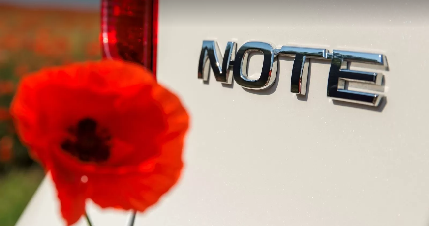 Новое поколение Nissan Note получит трехрядную версию