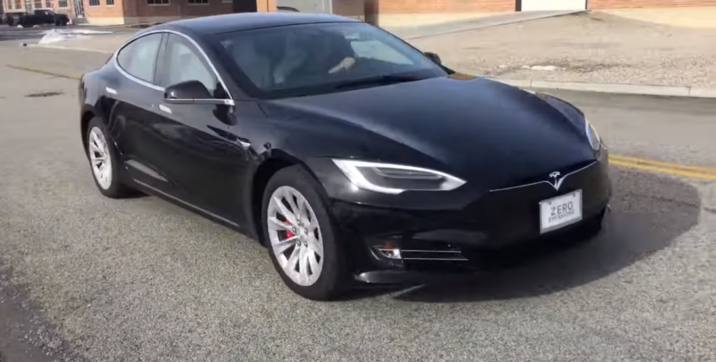 Armormax превратила Tesla Model S в самый быстрый бронеавтомобиль