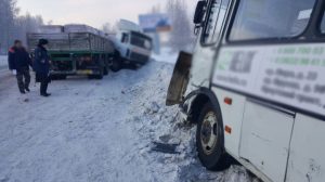 В Томске три человека пострадали в ДТП с автобусом и МАЗом