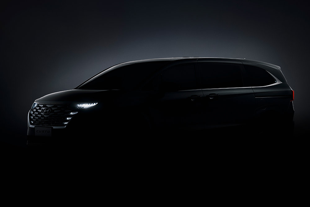 Hyundai опубликовал первые изображения нового минивэна Custo
