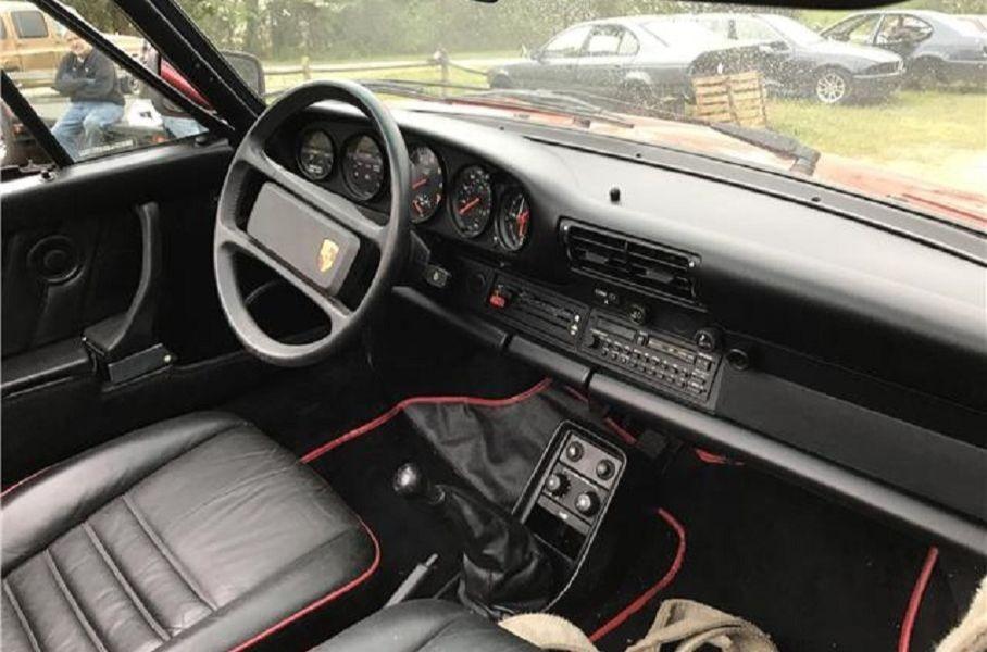 Разбитый Porsche 911 Turbo Slant Nose продают по цене нового Cayenne