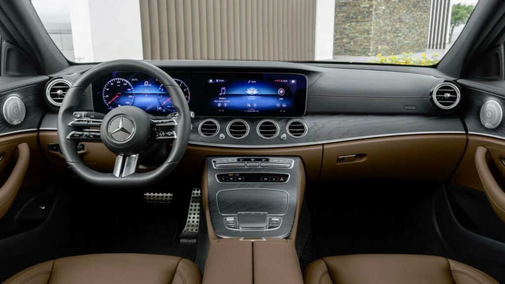 Mercedes-Benz представил обновлённый E-класс