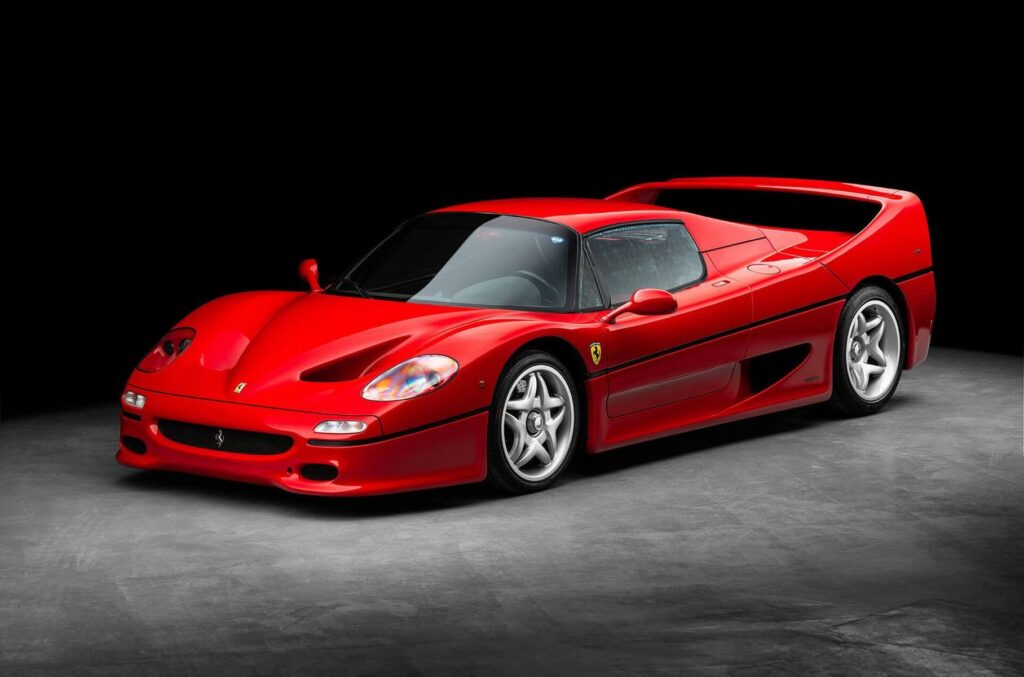 Отреставрированный за 250 тыс. евро Ferrari F50 выставили на продажу