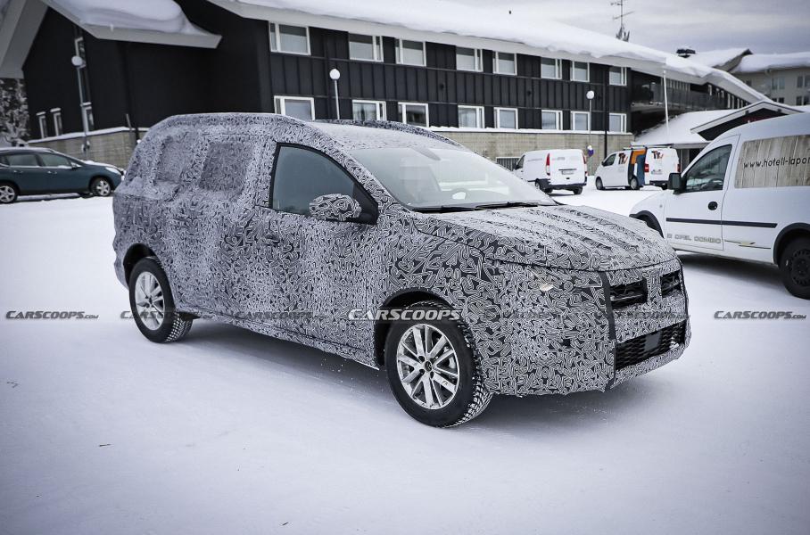 Универсал Dacia Logan нового поколения впервые сфотографировали на тестах