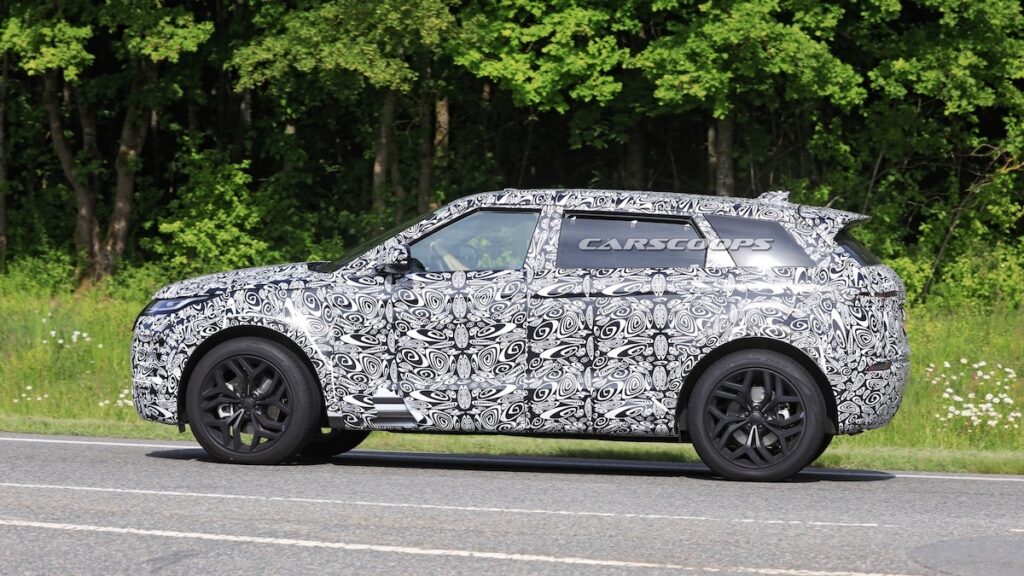 Land Rover тестирует семиместный Range Rover Evoque
