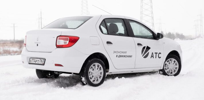 Компания Renault представила битопливную версию седана Renault Logan CNG для рынка РФ