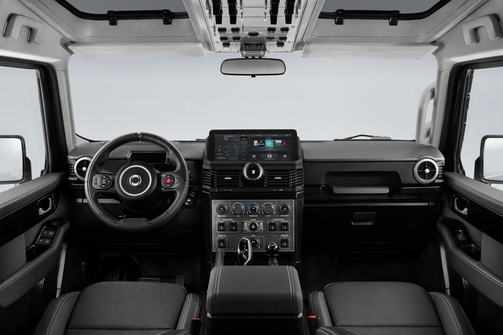 Компания Ineos Automotive озвучила цены и характеристики первого внедорожника Grenadier