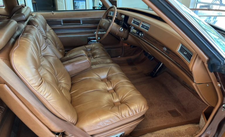 На аукционе продают самый роскошный автомобиль 1970-х годов