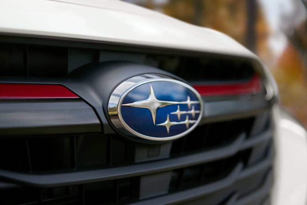Седан Subaru Legacy 2023 получил обновление и более мощный двигатель