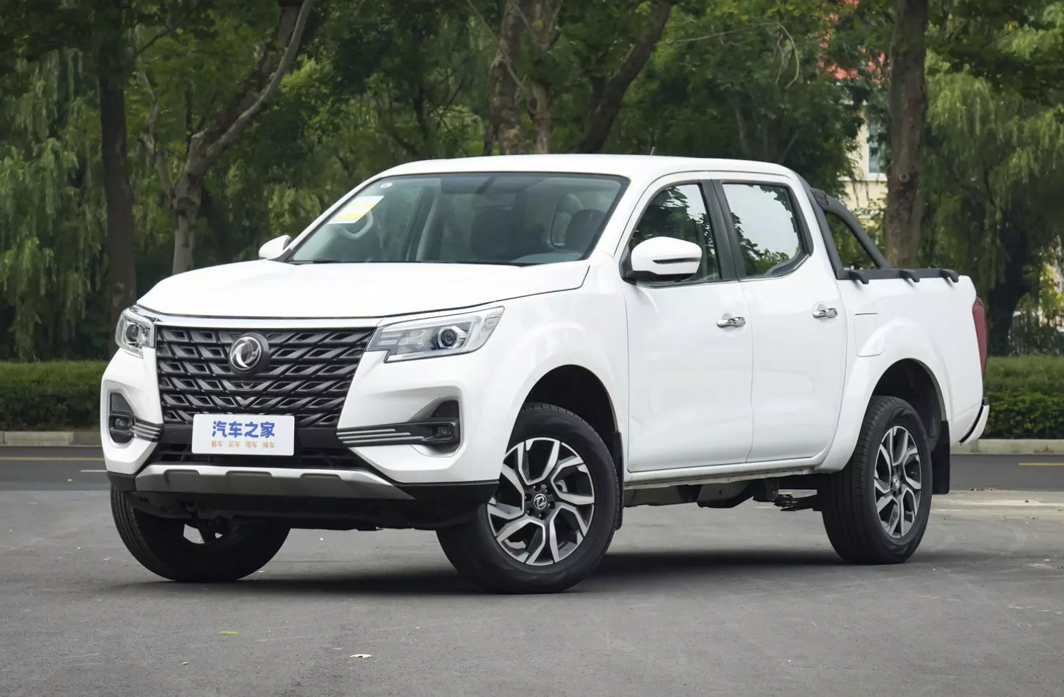 Motor: Китайскую копию Nissan Navara продают продается на российском рынке за 4,99 миллиона рублей