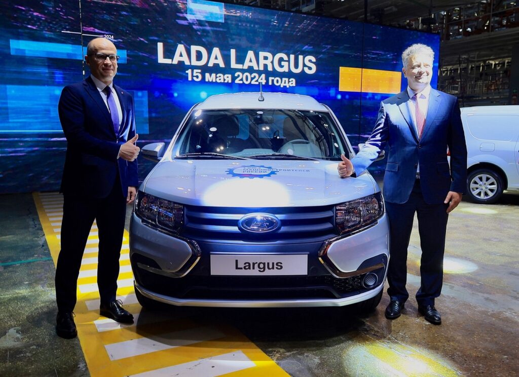 «АвтоВАЗ» перезапустил производство Lada Largus в Ижевске