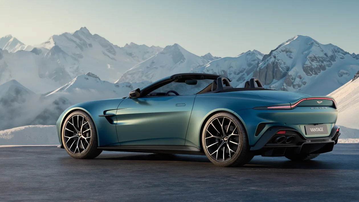 Новый Aston Martin Vantage Roadster с 656 л.с. и V8 представлен официально