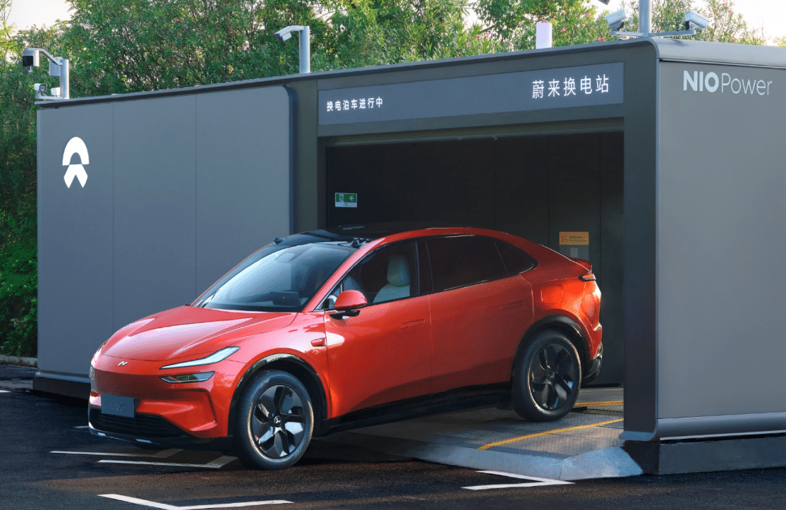Nio устанавливает рекорд по замене аккумуляторов, превышая 100 тыс. замен в день