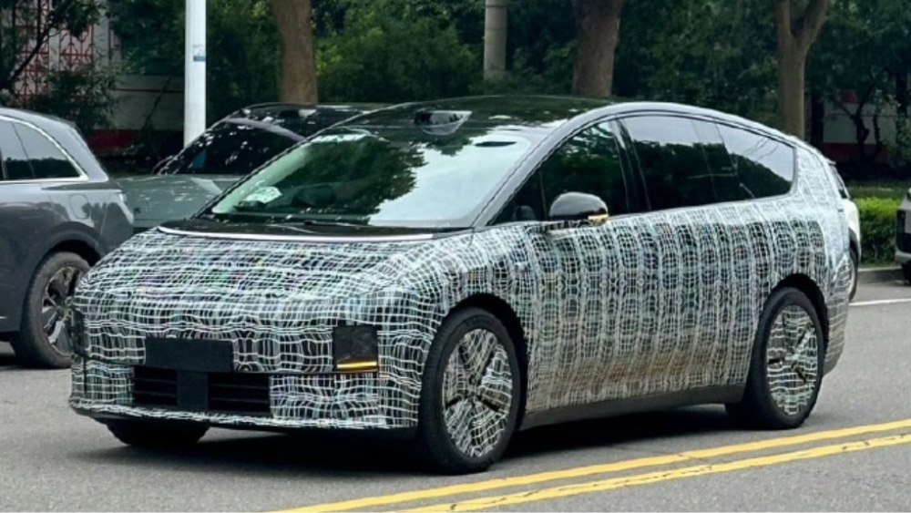 Li Auto готовит выход флагманского электрокроссовера i8 на рынок Китая