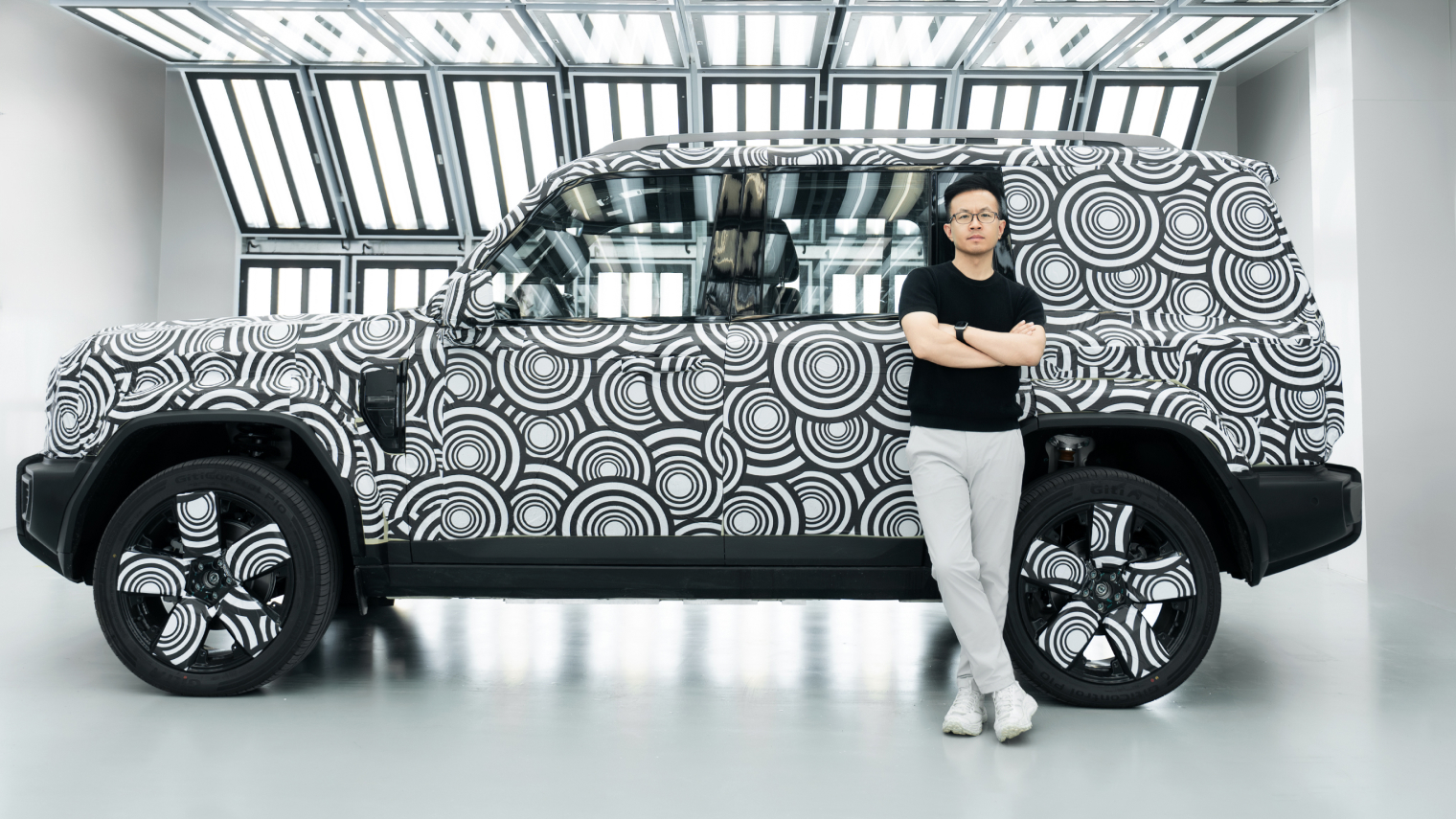 Chery представила гибридный кроссовер iCar V27 с дизайном в стиле G-Class