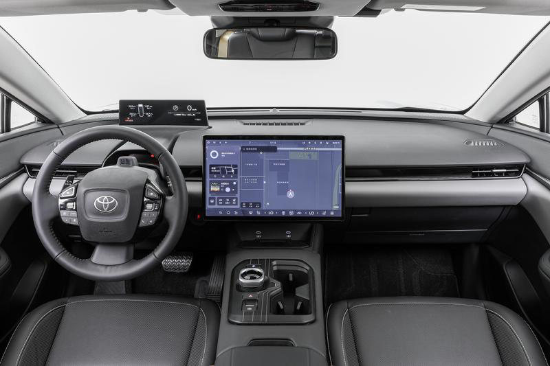 Toyota представит в Китае электрокроссовер bZ5 с батареями и мотором BYD
