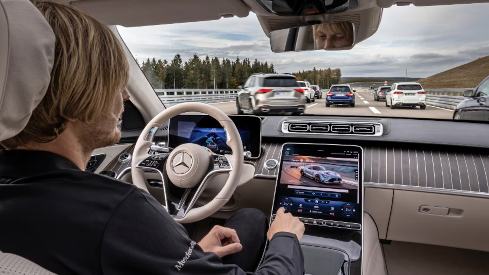 Чехия разрешила использование автомобилей с автономным управлением уровня 3 на дорогах