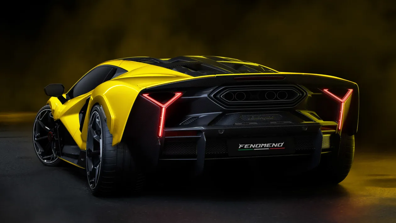 Lamborghini представила Fenomeno — самый мощный суперкар бренда