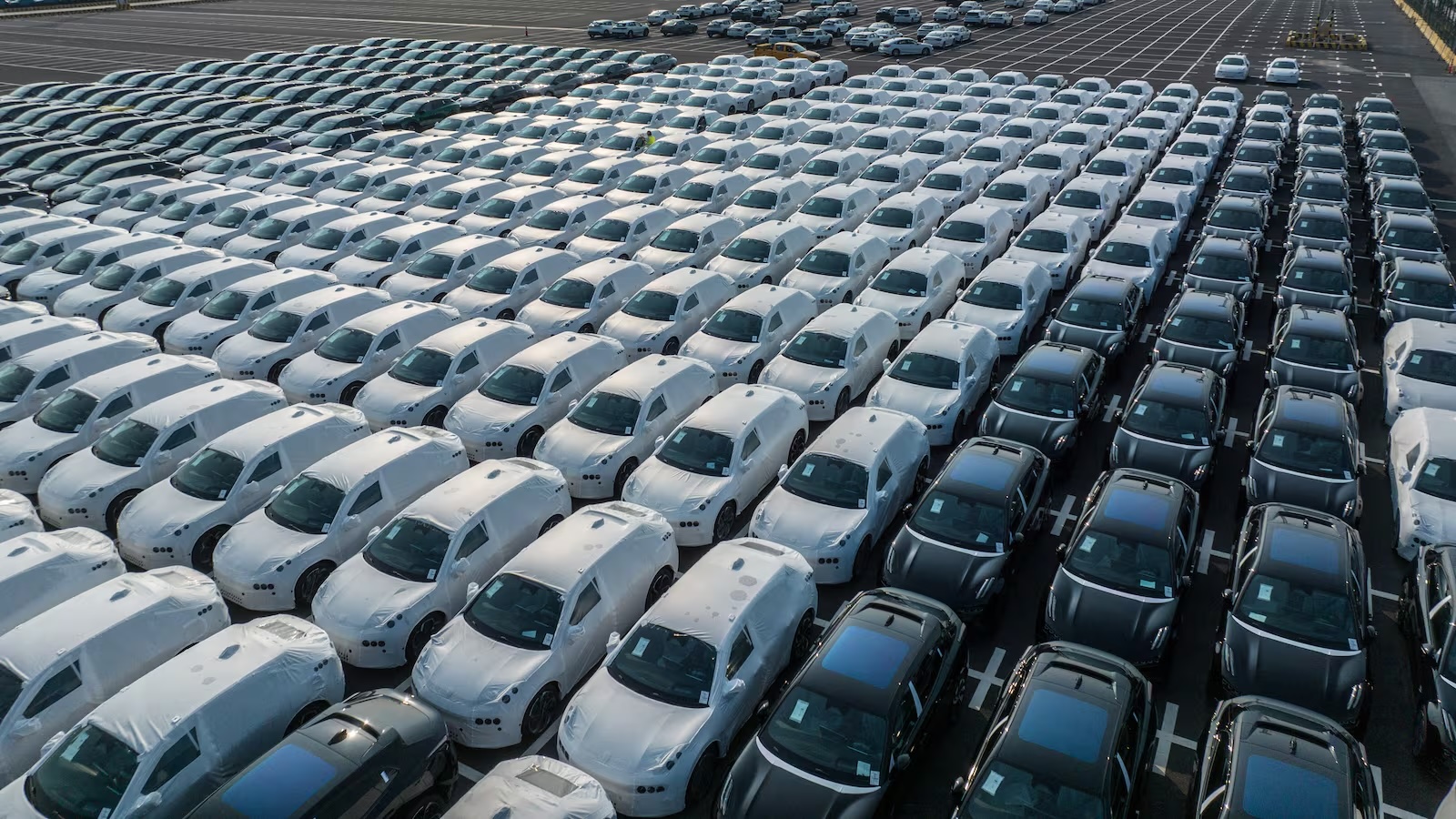 Китай вводит лицензии на экспорт электромобилей для контроля качества и цен