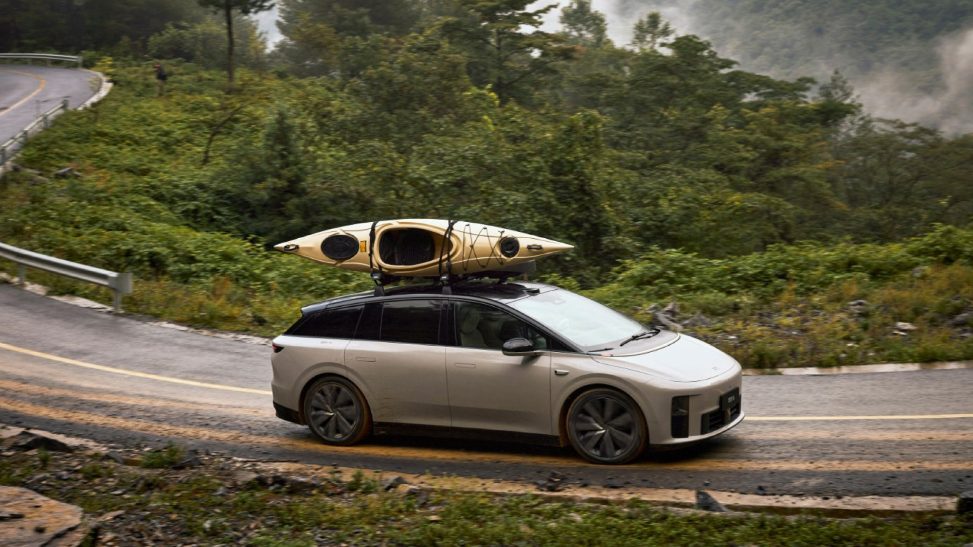 В Китае представлен электрический кроссовер Li Auto i6 за 35 010 долларов