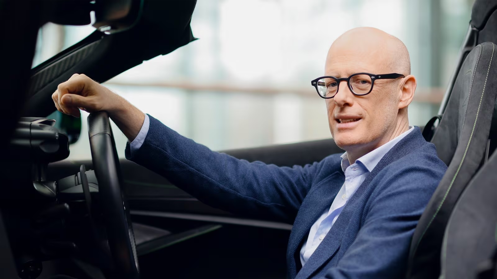Porsche ведёт переговоры с бывшим топ-менеджером McLaren и Ferrari о посту CEO