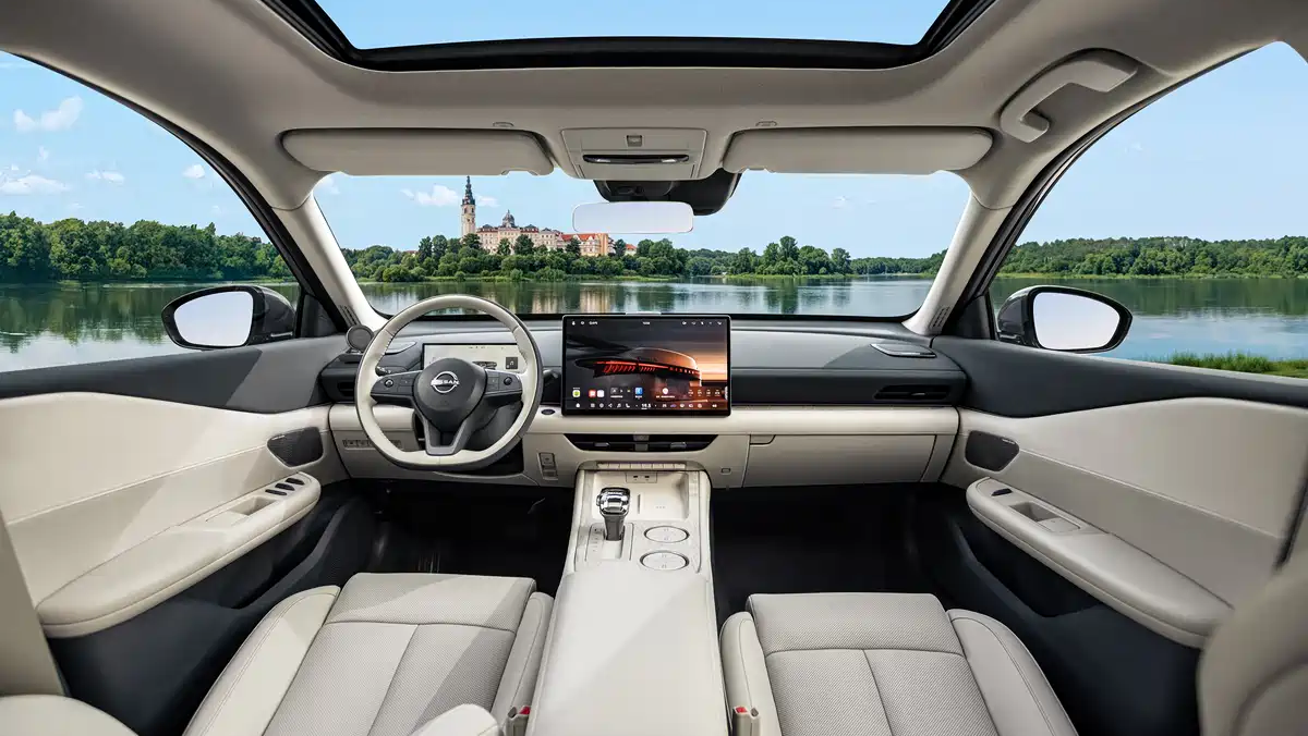 Dongfeng Nissan показала салон Teana с системой Huawei HarmonyOS