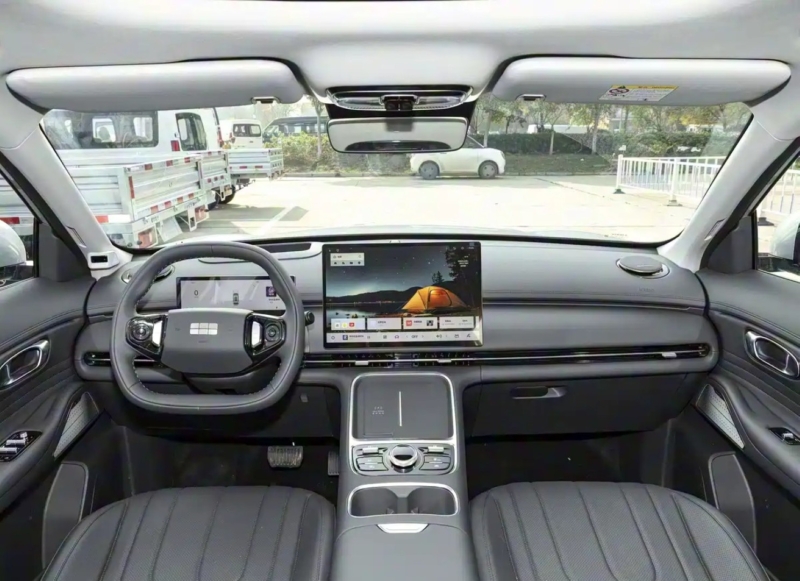 Geely представит 2026 Galaxy Starship 7 EM-i с увеличенным запасом хода на электротяге