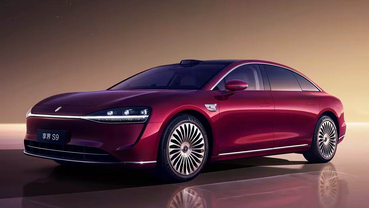 Обновлённый Stelato S9 представлен с системой автопилота Huawei ADS 4.0