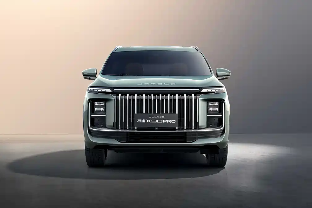 Chery представила среднеразмерный внедорожник Jetour X90 Pro 2026 с 251 л.с.