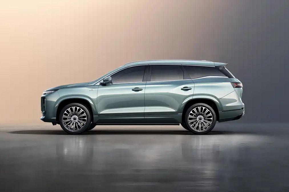 Chery представила среднеразмерный внедорожник Jetour X90 Pro 2026 с 251 л.с.