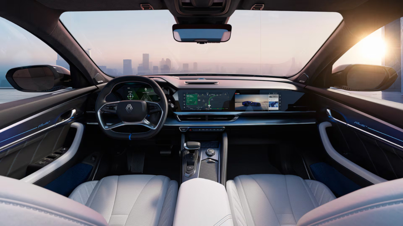 Renault представила крупный гибридный кроссовер Filante, созданный с Geely