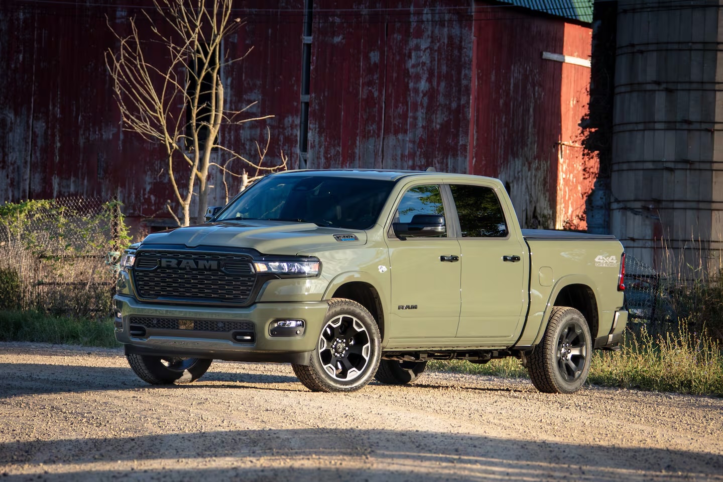 Убыток Stellantis в 2025 году связан с пересмотром стратегии электромобилей